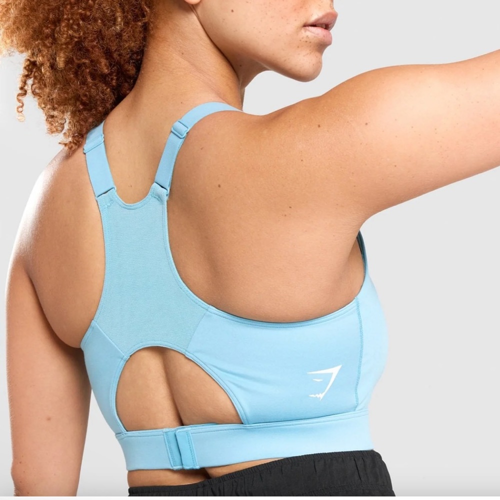 Gymshark RACER BACK SPORTS BRA Medium Support Light Blue Small
